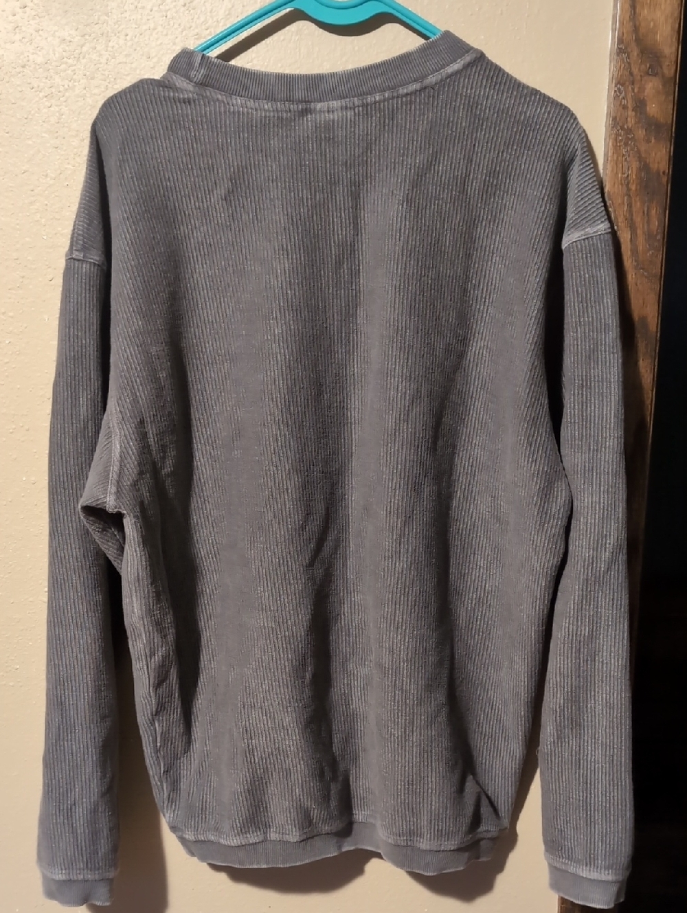 Women's Gray Corded Crewneck Sweatshirt With Western Branded Graphic - Picture 4 of 4